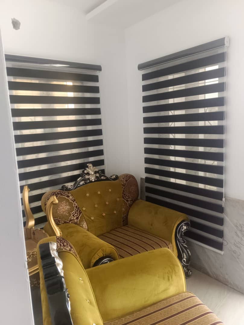Window blinds installation — photo 13