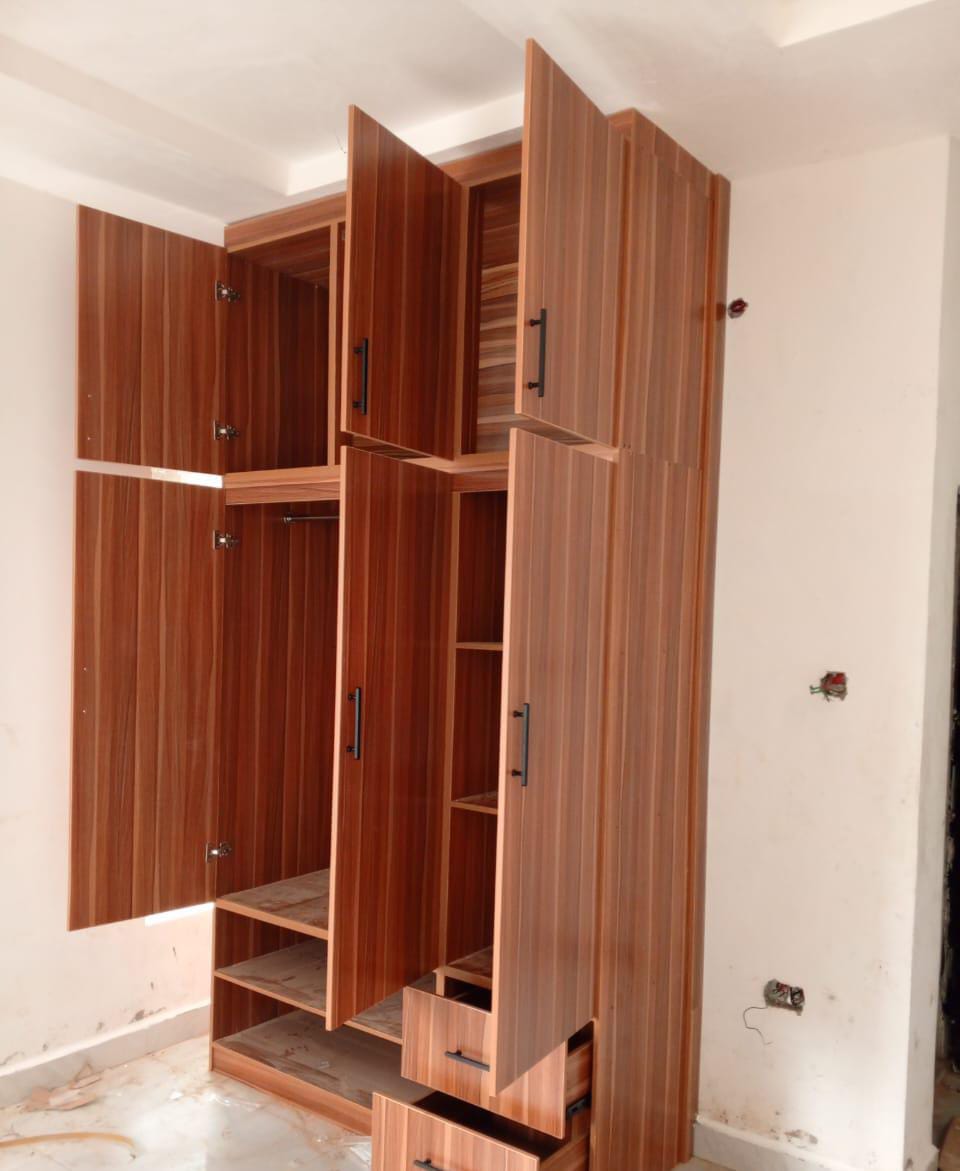 Walk-In Wardrobe